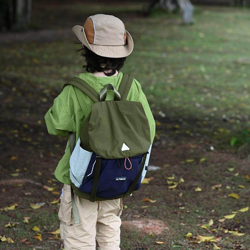 男童帅气双肩包旅游运动儿童背包夏季潮酷户外女童登山包大容量款
