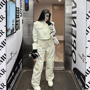 深圳华发滑雪服租赁    ISEEMIGGA白色小香风轻奢厚款S码 非卖品