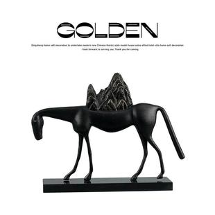 现代简约黑色马摆件办公室书房书柜样板房软装家居轻奢装饰工艺品