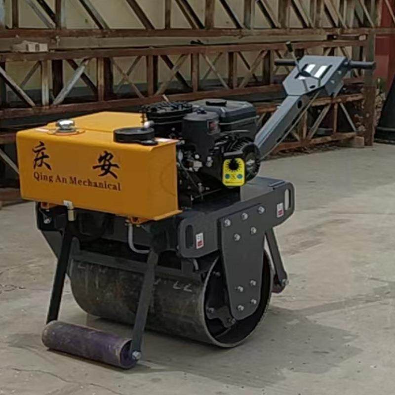 汽油单轮压路机振动钢轮压路车手扶单辊压实机沥青摊铺压实压路机