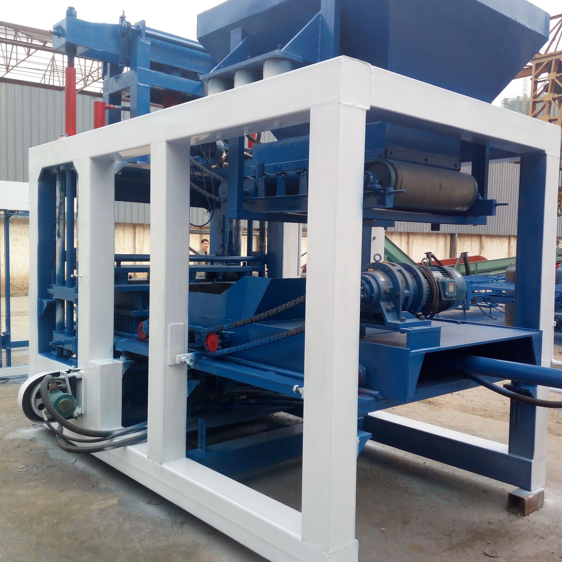 QT6-15型免烧砖机 液压全自动水泥制砖机 空心砖机设备一机多用