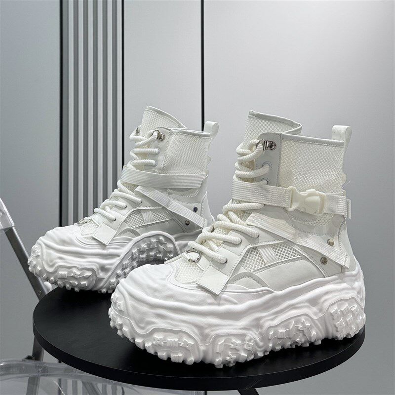 镂空马丁靴男款2025新款超火厚底高帮鞋夏季透气厚底内增高小白靴