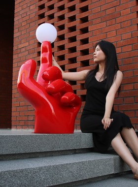 网红手势模型雕塑展厅商场橱窗美陈拍照打卡道具食指手造型摆件大