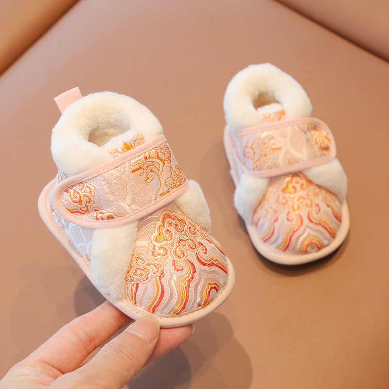 宝宝新年鞋子周岁鞋国风r婴儿鞋子冬季女宝加绒保暖婴幼儿棉鞋过
