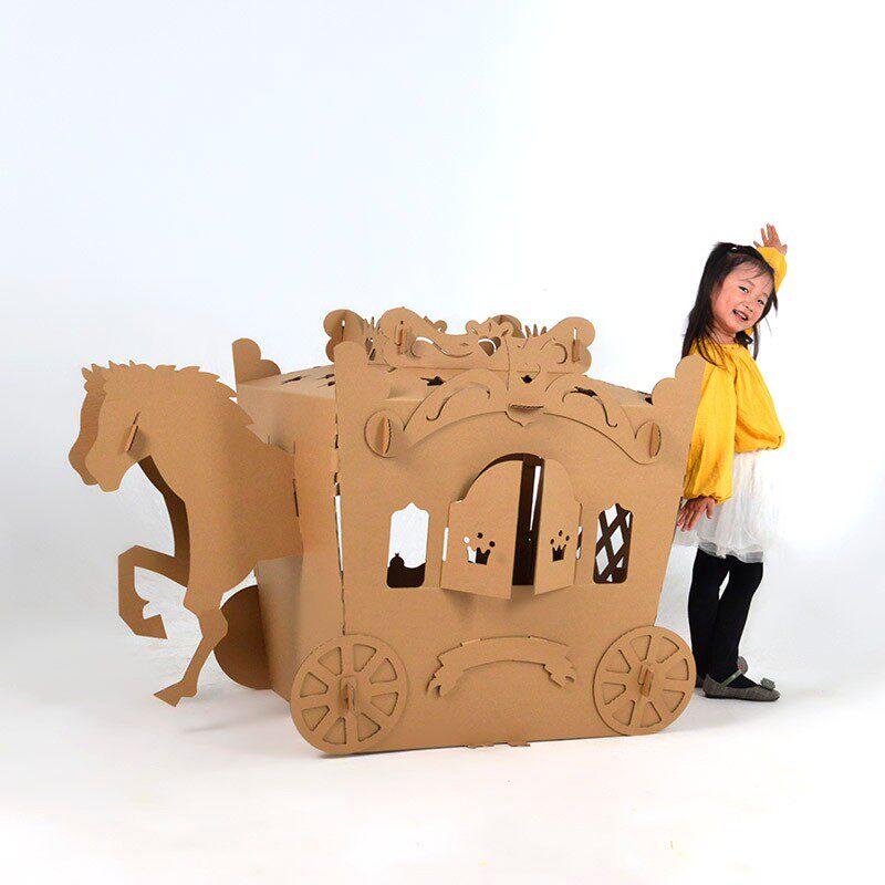 幼儿园手工作业制作纸箱玩具 Diy材料涂色卡通汽车V房子 舞台道具