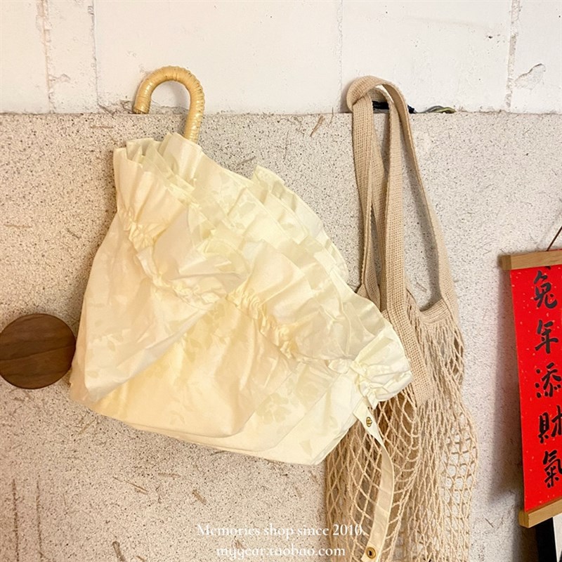 少女心。日系荷叶烧花大蕾丝边竹藤柄超轻淑女弯钩三折折叠遮阳伞
