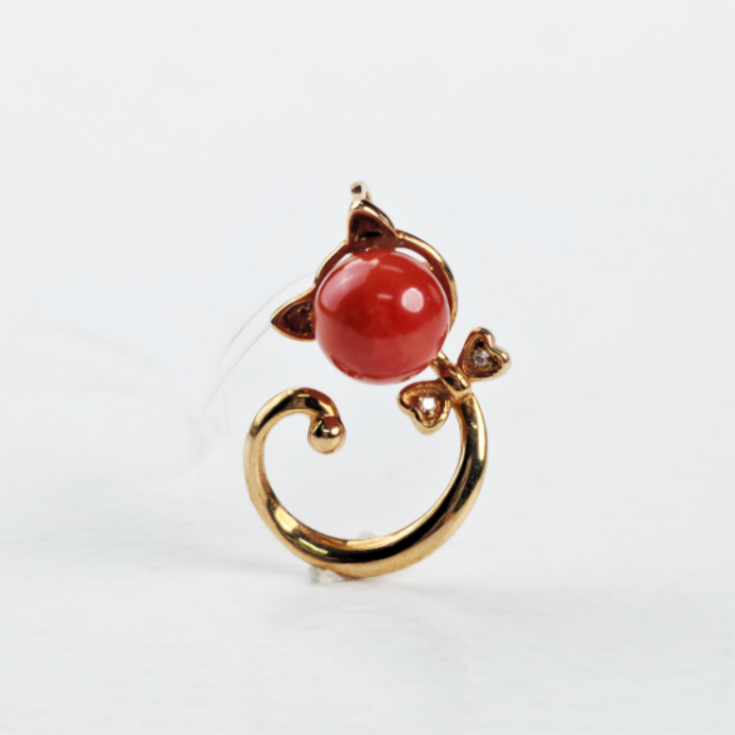 俏丽天然红珊瑚18K金吊坠