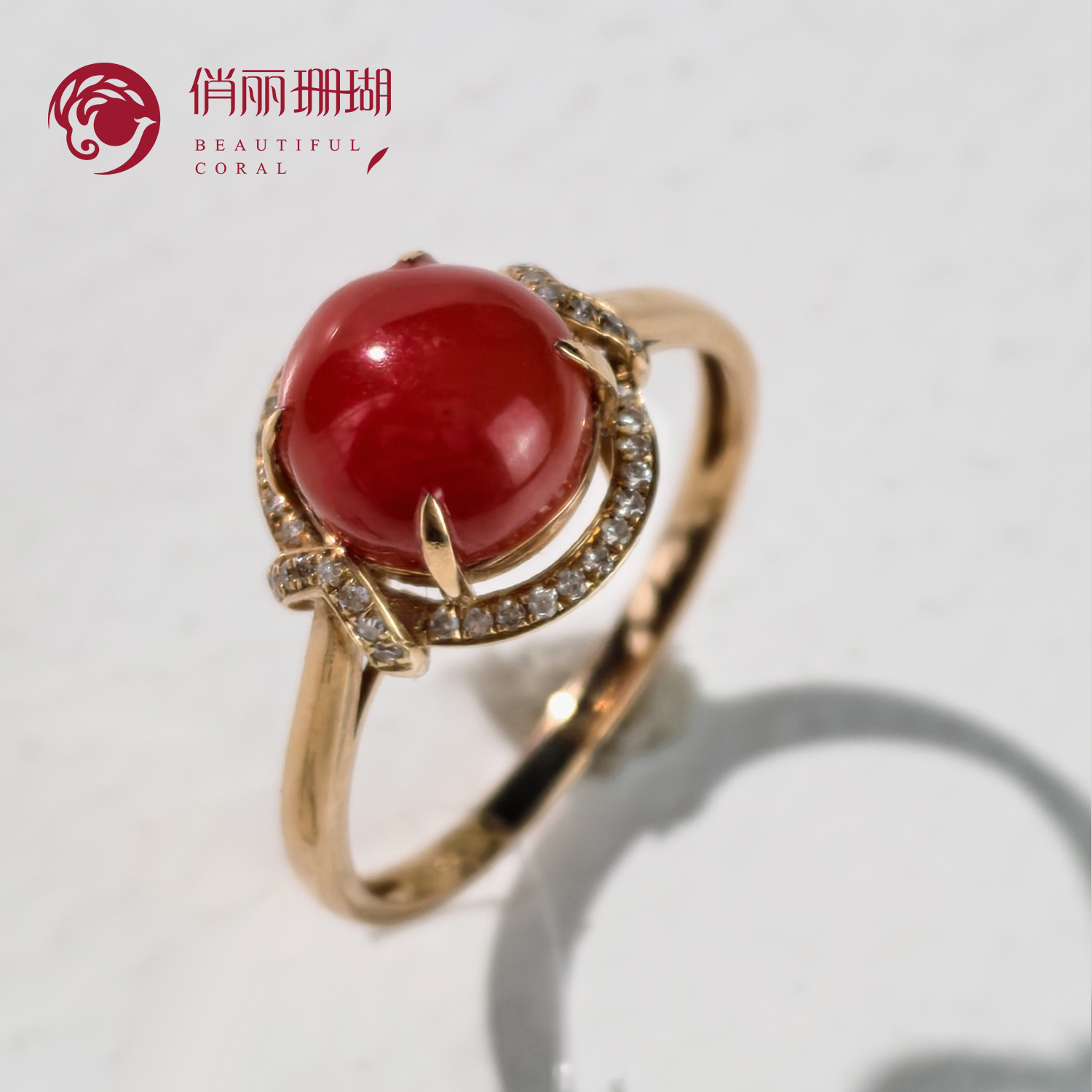 俏丽天然阿卡红珊瑚18K镶嵌戒指