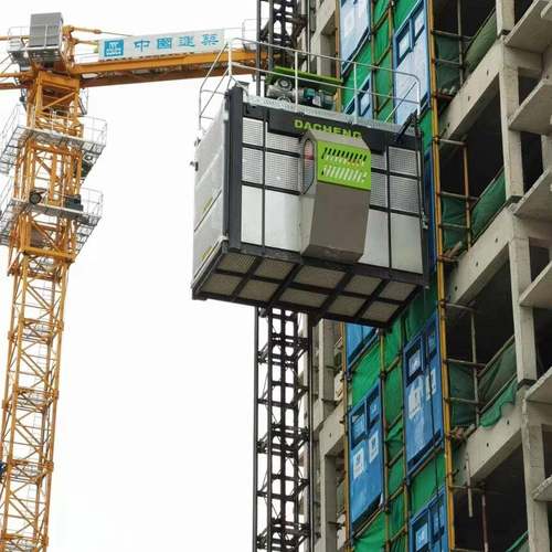 厂家供应施工升降机SC200高层房建桥梁工程工地变频施工升降机