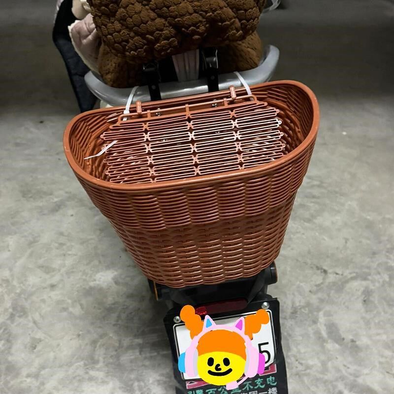 电动车后置车筐藤编储物挂包大容量收纳箱放头盔带盖自行车篓