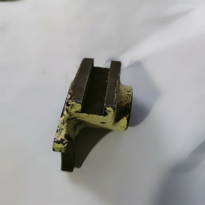 昆明机床厂X8132A万能工具铣床配件25106拔叉内孔20