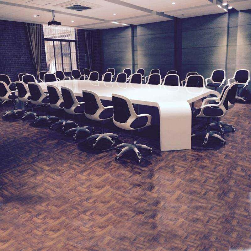 现代时尚公会议桌白色办钢琴烤议ZAI漆会议桌会简约烤漆办公会室