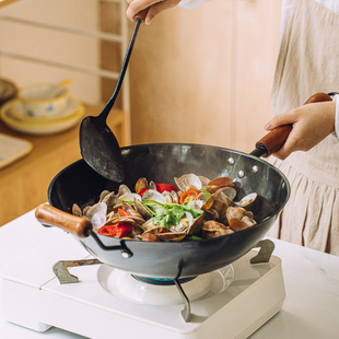 小黑鲸锈铁锅家用物理粘锅无涂层炒锅燃气用大号 树