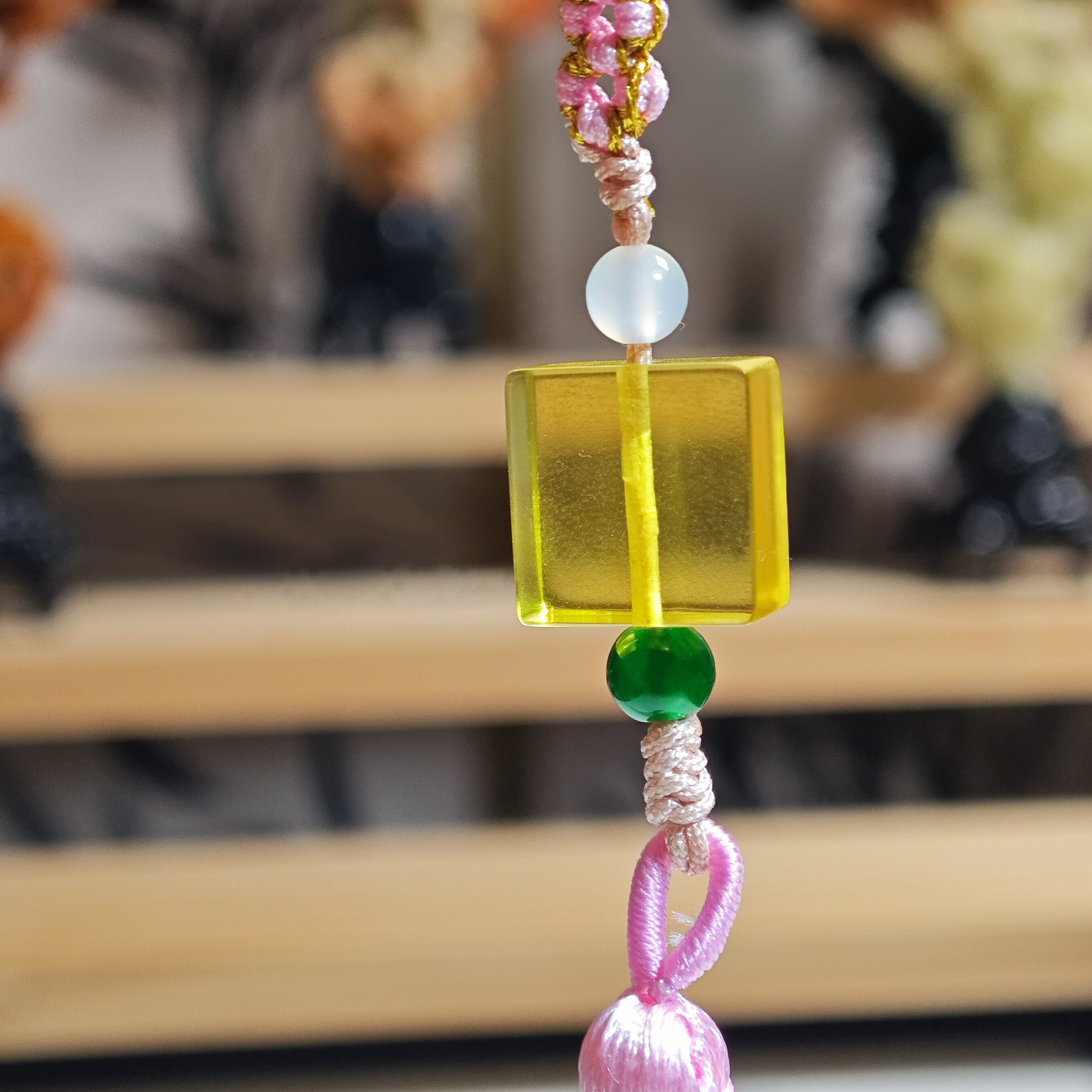 1.5x1.4x0.7cm，金珀手工穿戴印章挂件，完整