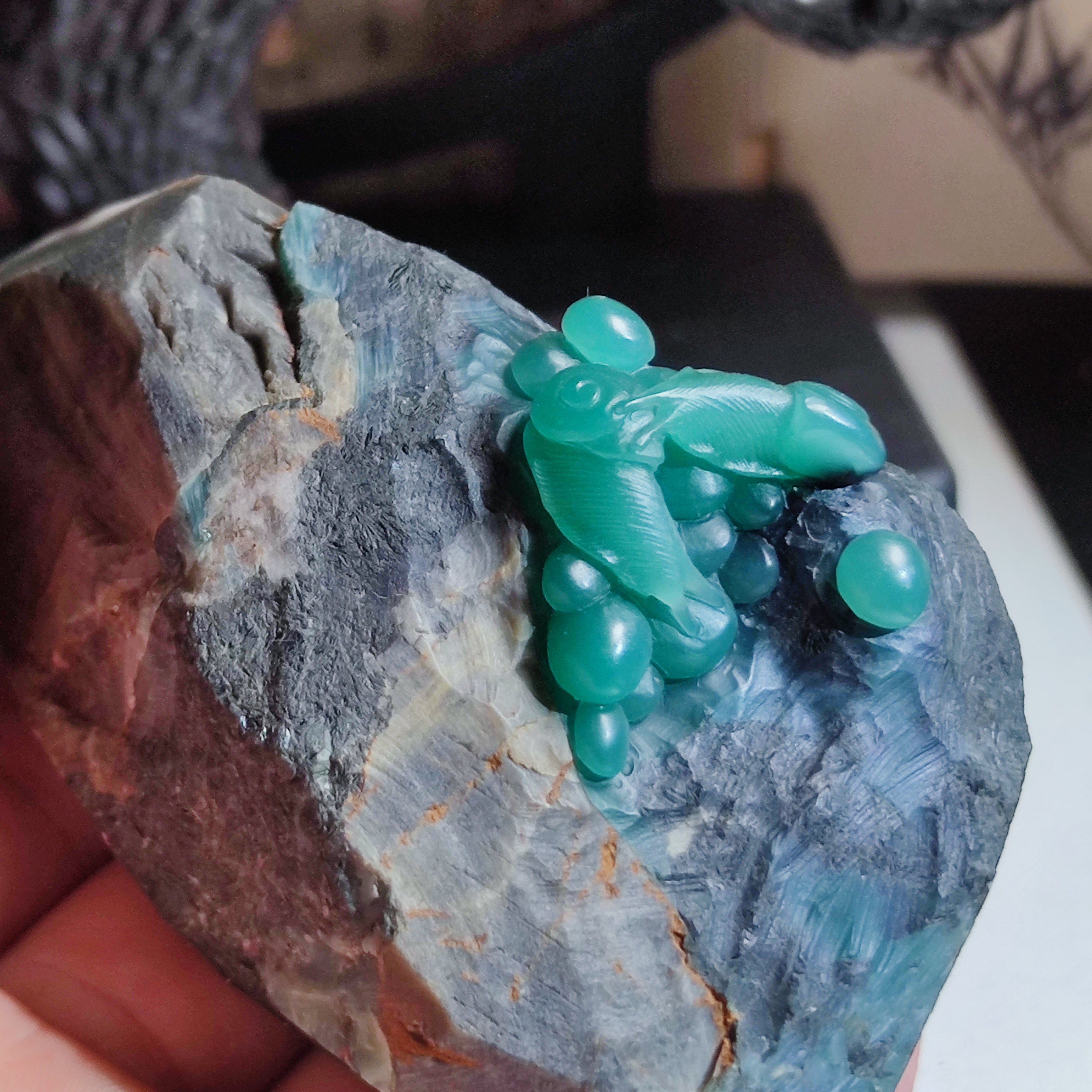 9.4x6.3x5.1cm,雅安绿巧色蜗牛摆件把玩,通透完整