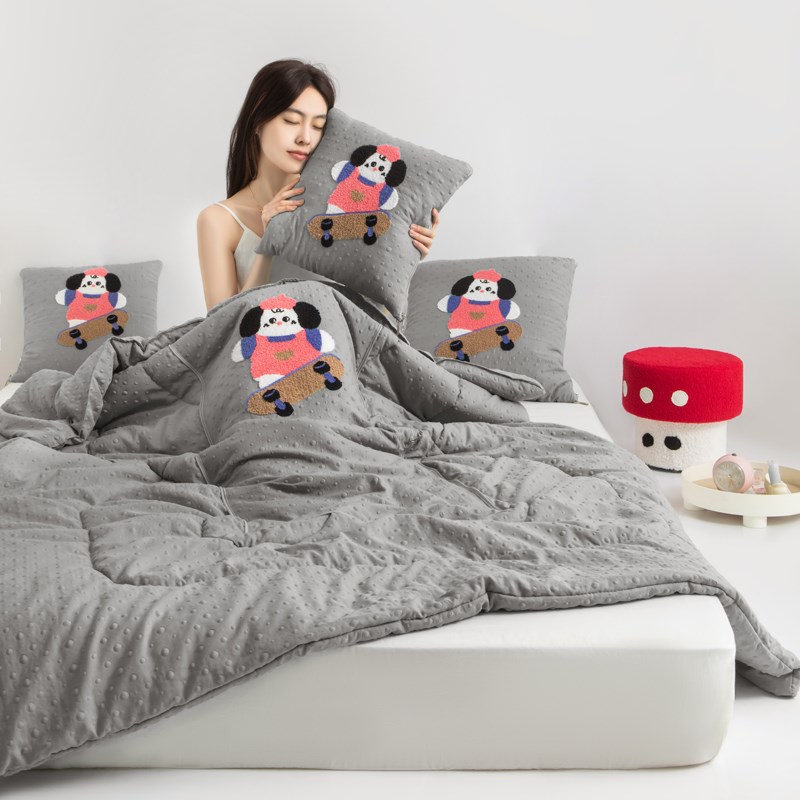 卡通抱枕被子两用二合一办公室午睡空调毯学生宿舍夏凉折叠豆豆被