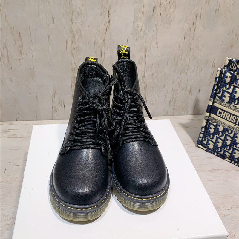 男女儿童靴子春款英伦风时尚百搭高筒系带马丁靴黑超奶嘴马丁靴