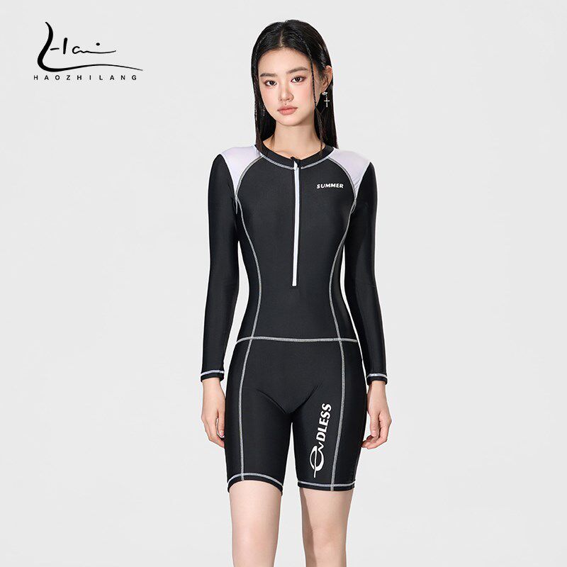 连体泳衣女专业竞速游泳馆专用新款显瘦遮肚长袖防晒平角冲浪泳装