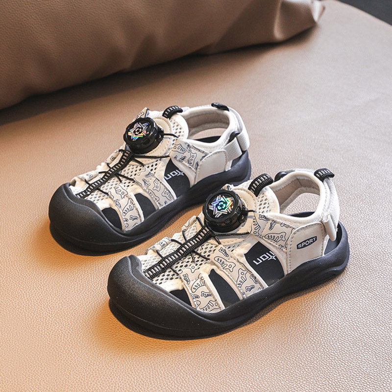 男童运动包头凉鞋2025夏季新款儿童透气网鞋软底纽扣男孩沙滩鞋子