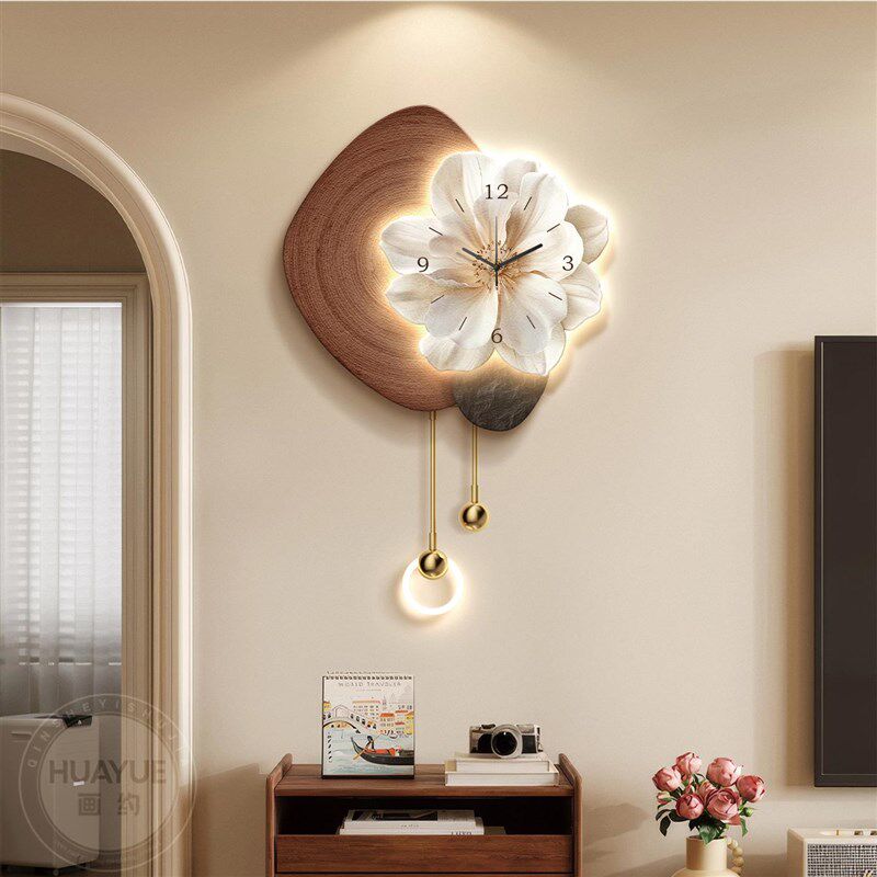 中古风钟表挂钟2025新款客厅电视背景墙装饰画高级感格栅挂件壁灯