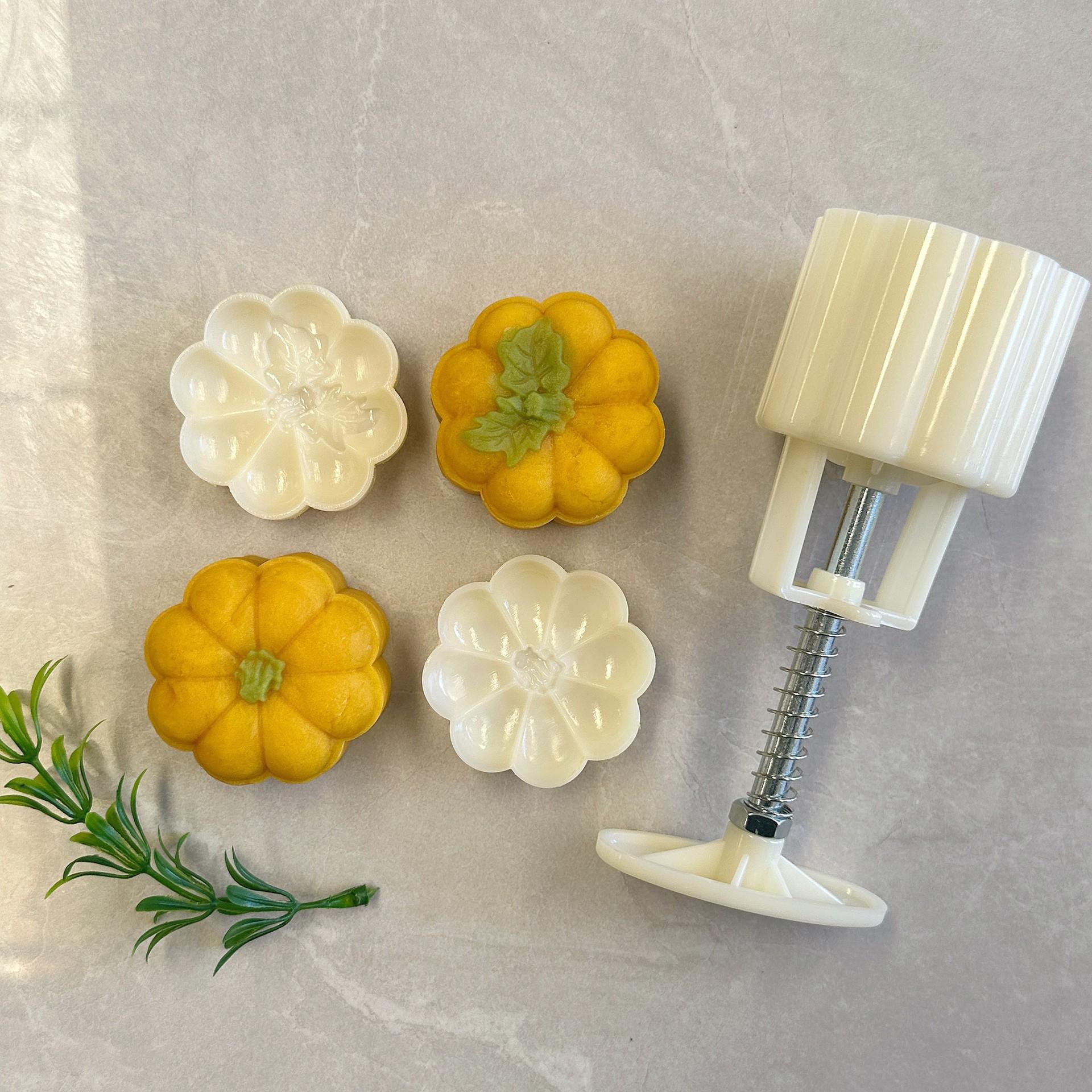 宏印臻品65克八瓣形状立体加厚南瓜手压式绿豆糕月饼模具套装