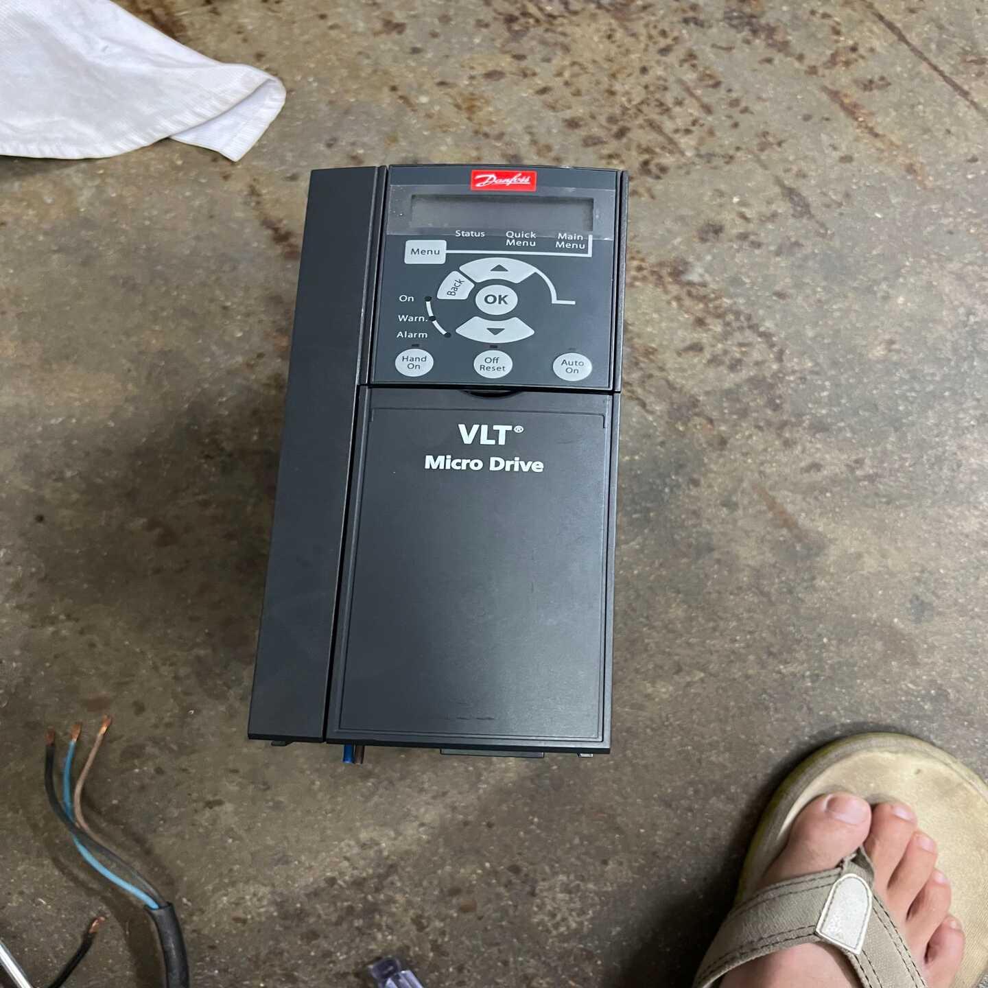 丹佛斯FC051变频器3KW，实物拍摄，9成新，功能完好没修--议价商