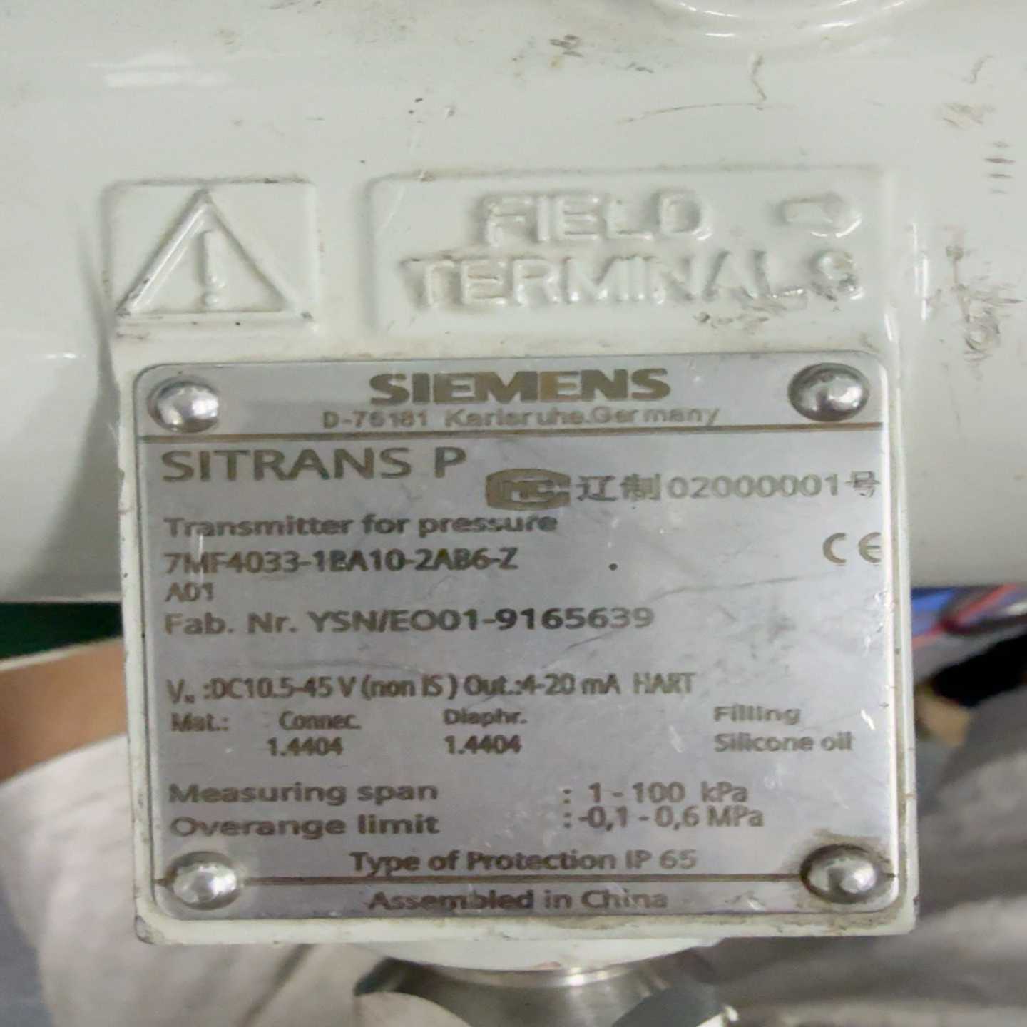 出一台压力测量神器，型号是7MF4033-1BA10-2AB