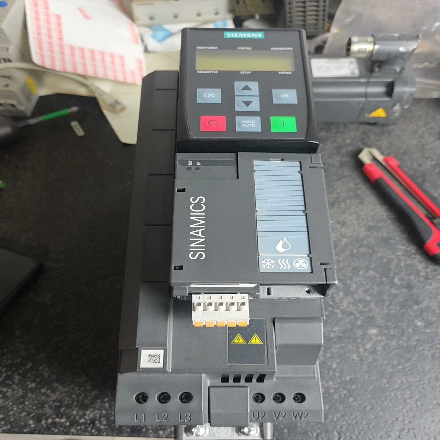 6SL3220-3YD24-0UB0成色如图，便宜处理询价