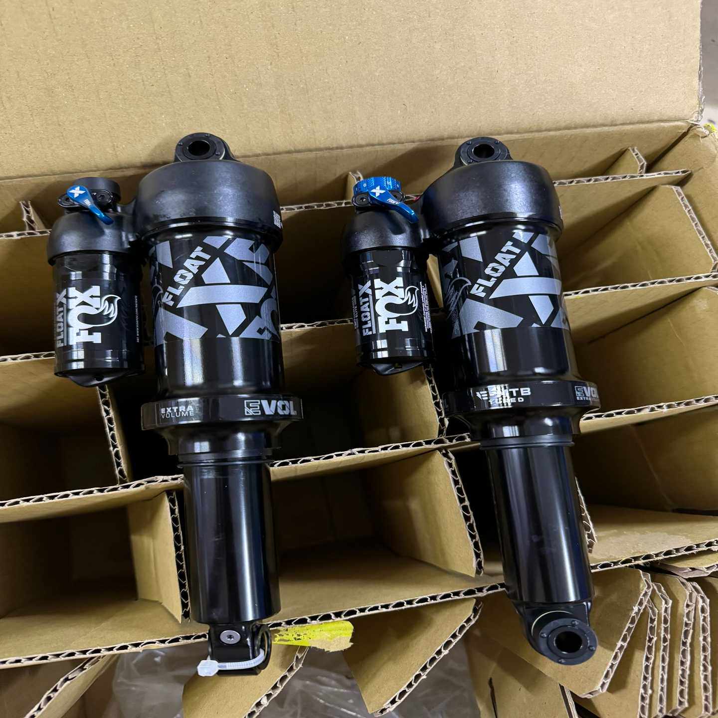 FOXX避震气压后胆210x55后胆金管黑管后胆软尾气压调--议价商品