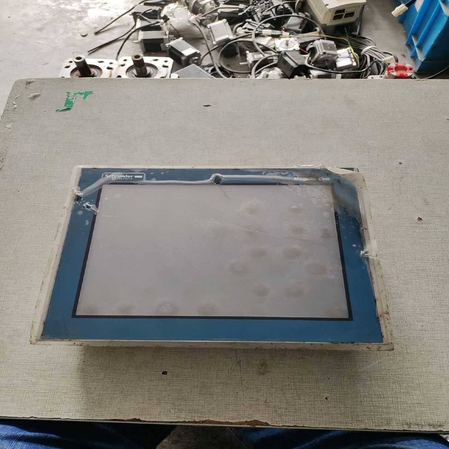 施耐德触摸屏，XBTOT5320，现货一台，原装拆机，功能包--议价商