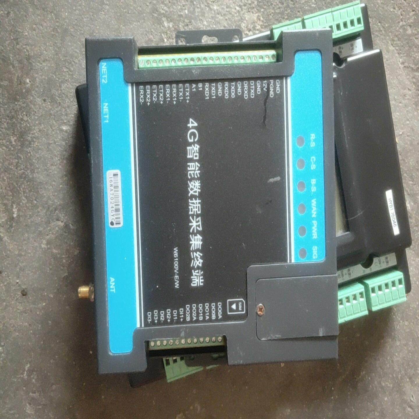 询价4G智能数据采集终端W6100V-E/W，成色九成新，通电什