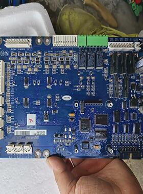 开利30HXC螺杆机主板32GB500182EE有2张，议价【侨报商行】