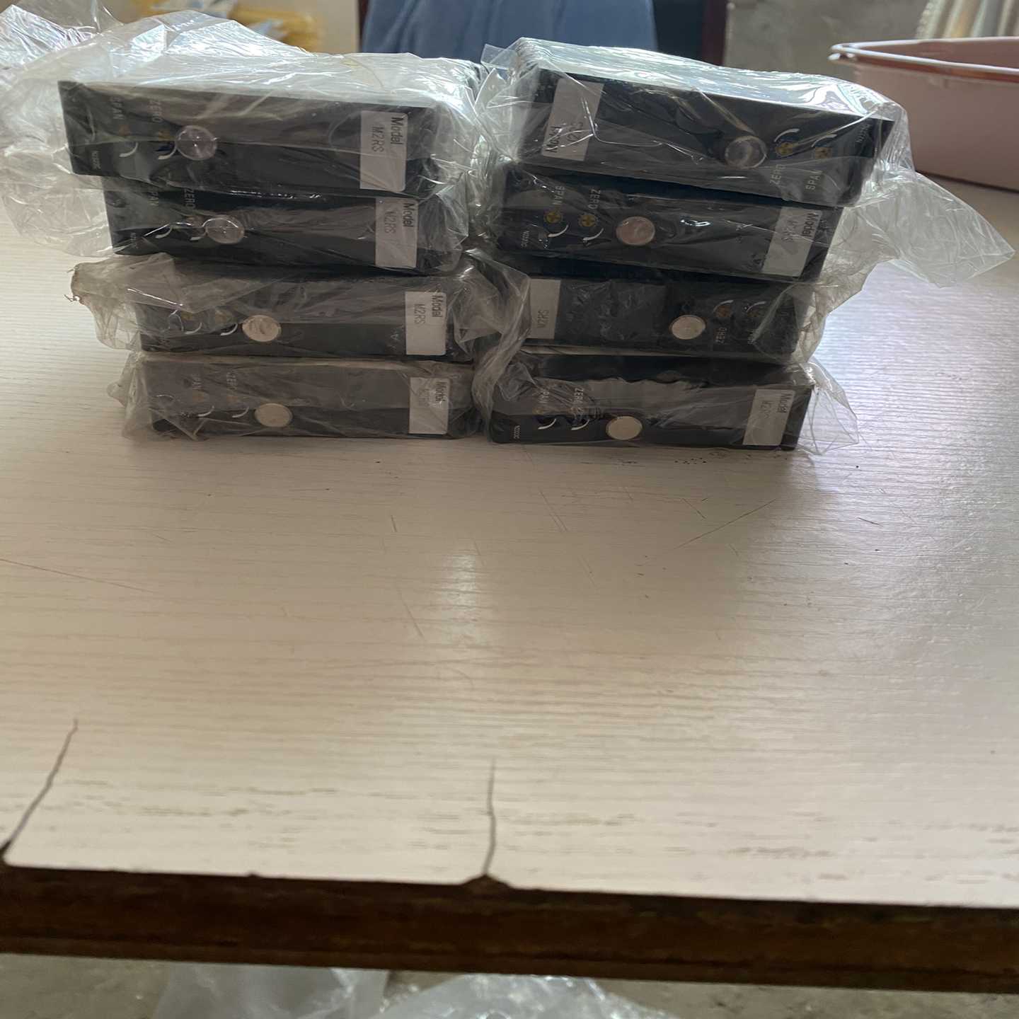 议价爱模信号隔离变换C器M2VS-4A-R2/BL/N现货/维修