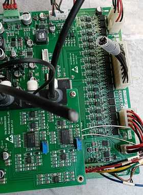 出绿色电路板，两块一起出售，品牌为SM，款式为DC-DC电源--议价