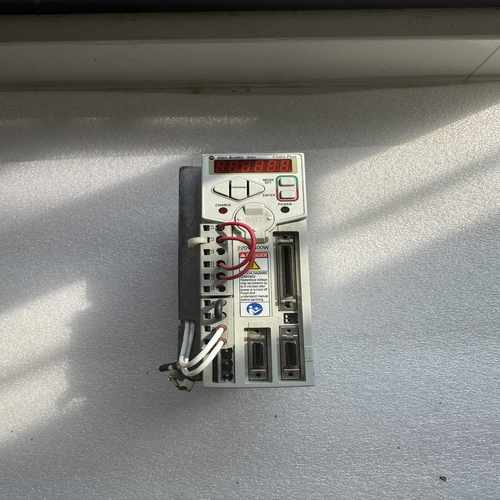 AB罗克韦尔伺服驱动器CSD3-04BX2。400W功率，输--议价商品