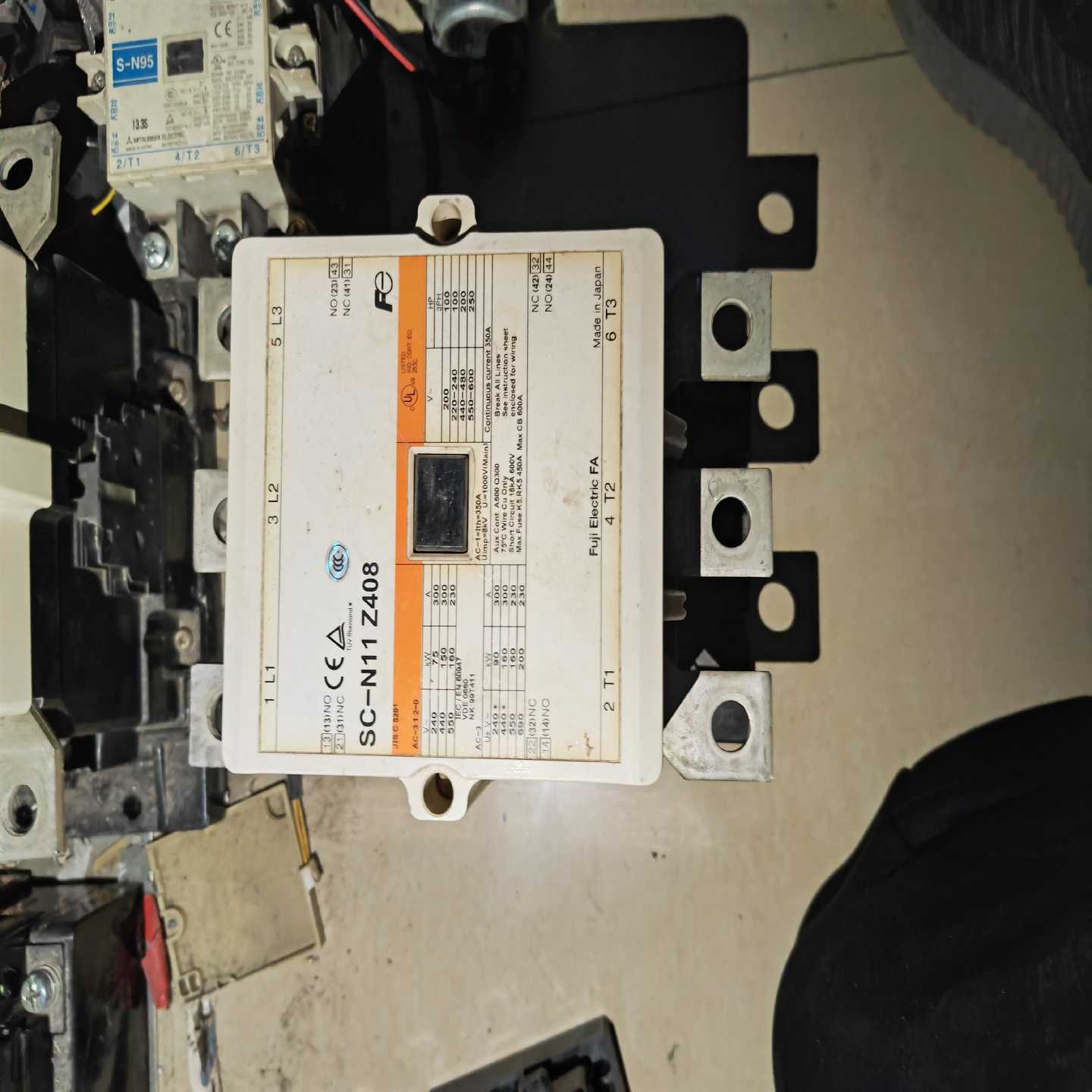 SC-N11Z408富士接触器AC220V线圈电压，安川变询价
