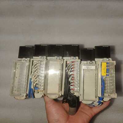 询价施耐德PLC模块TSXDSY08T22和TSXDSY08R5