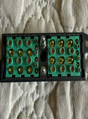 镀金连接器JHJ2M3A1a-Z，成色特别棒，用上的联系！询价