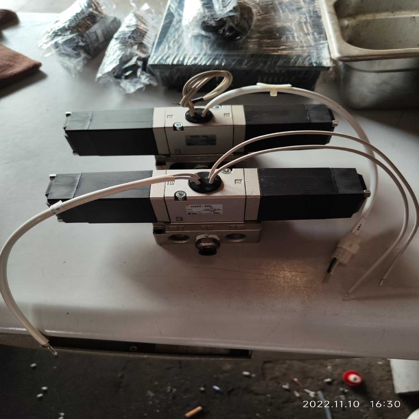 议价SMC电磁阀Vs4310-035u现货实图