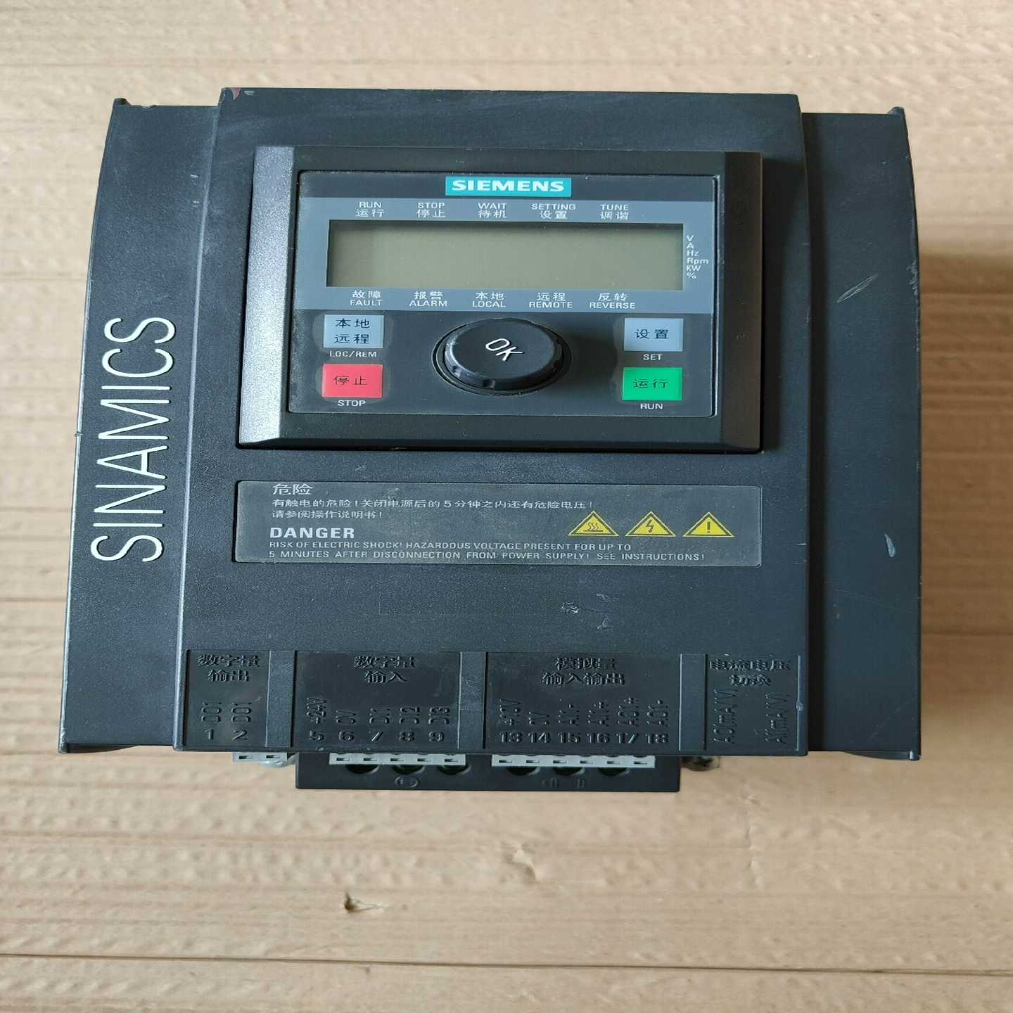 【议价】6SL3217-0CE24-0UA1V10变频器，4适用