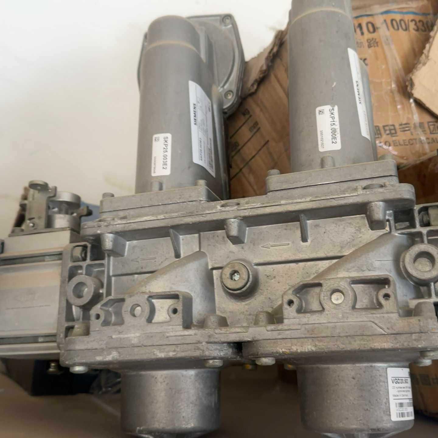 西门子燃烧器比例阀VGD20.503，拆机，成色漂亮，功能都