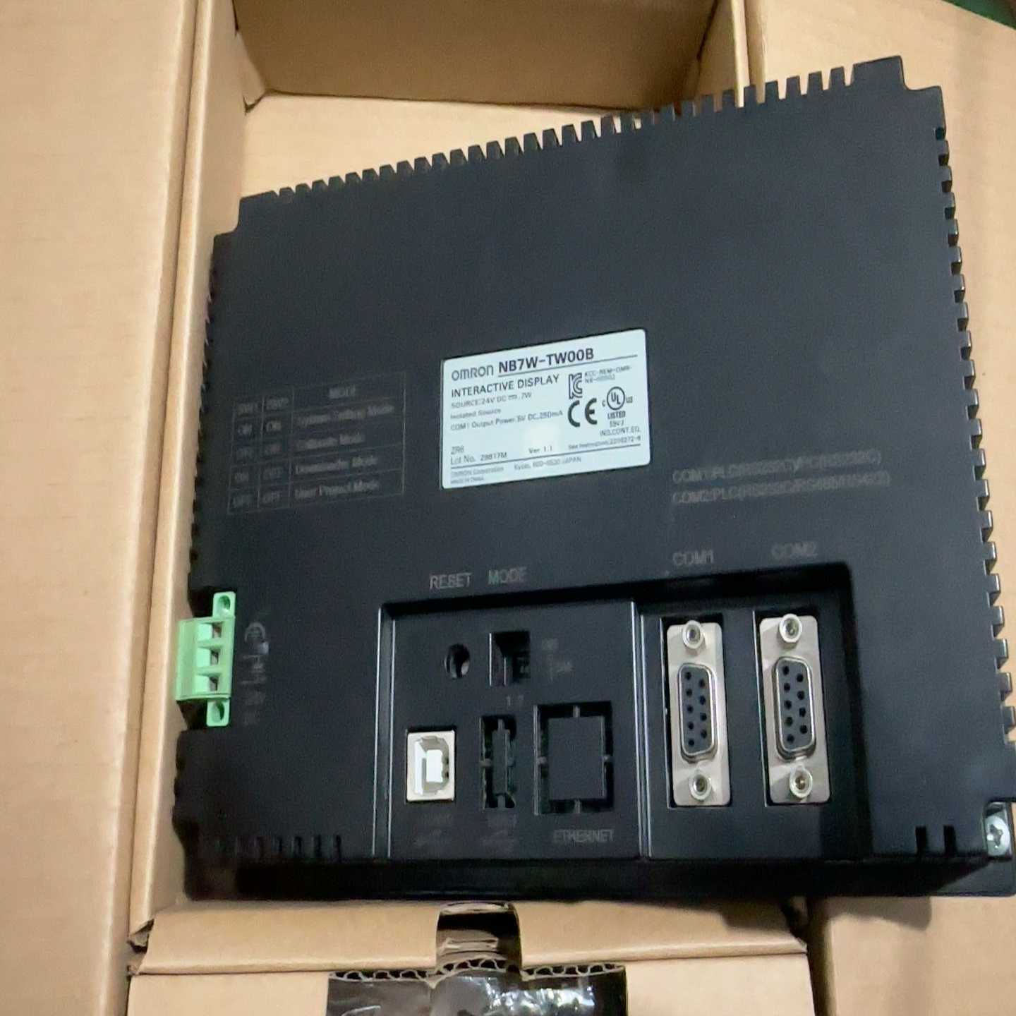 NB7W-TW00B显示屏，成色如图所示，功能询价