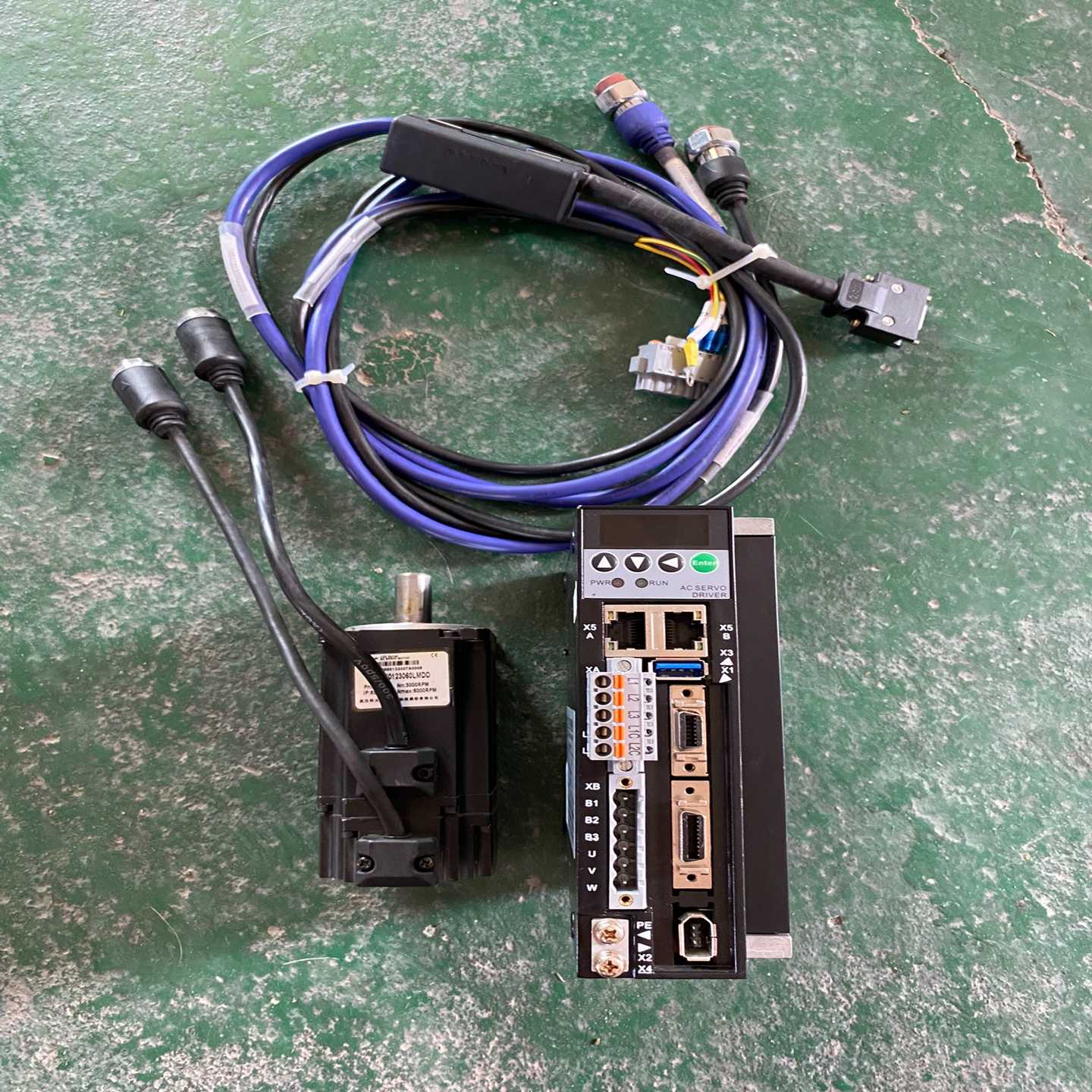 咨询-400W华大TSVB系列EtherCAT总线型绝多圈对值伺服