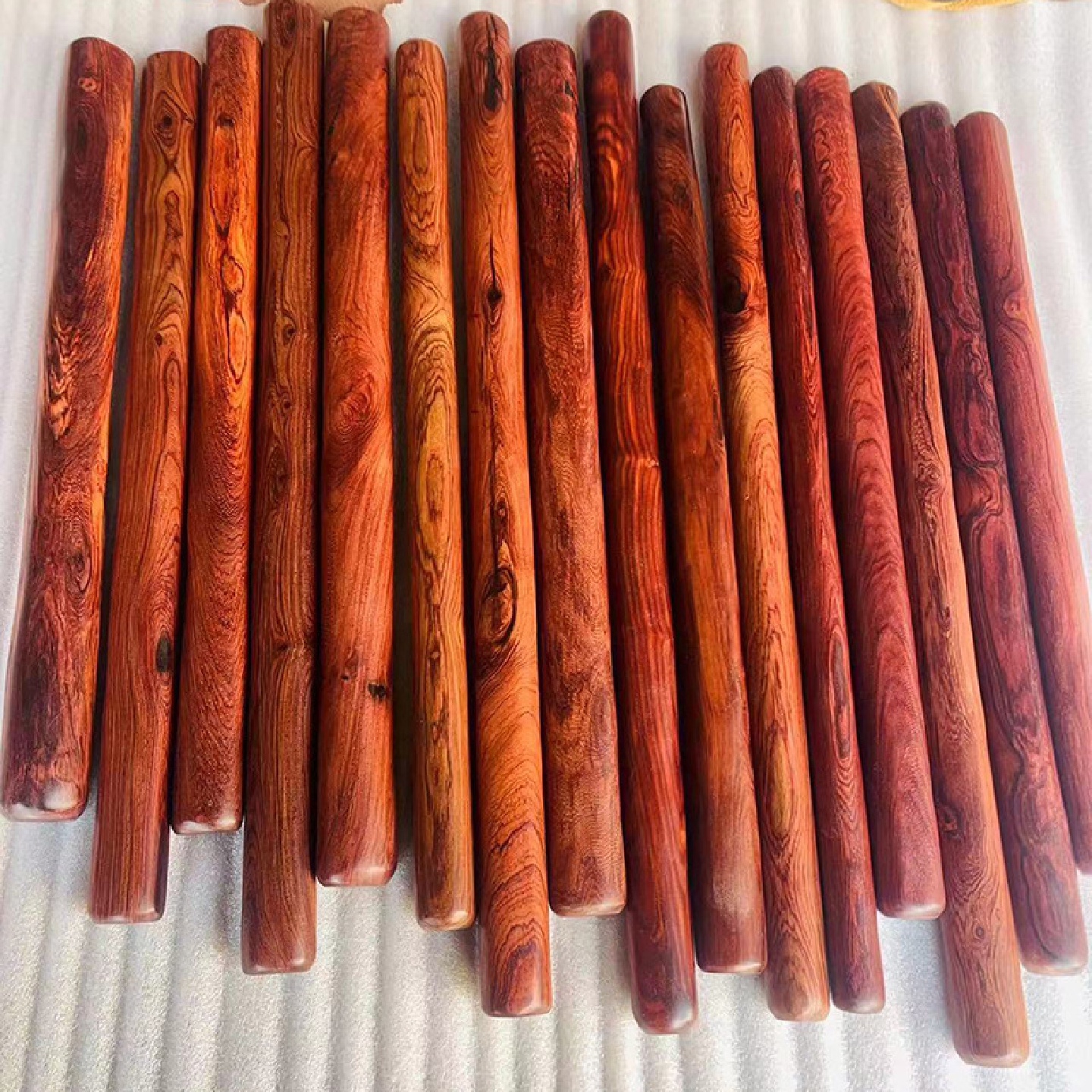 红木批发越南花枝精美纹理老人木棍老年助行器手工拐棍手杖工艺