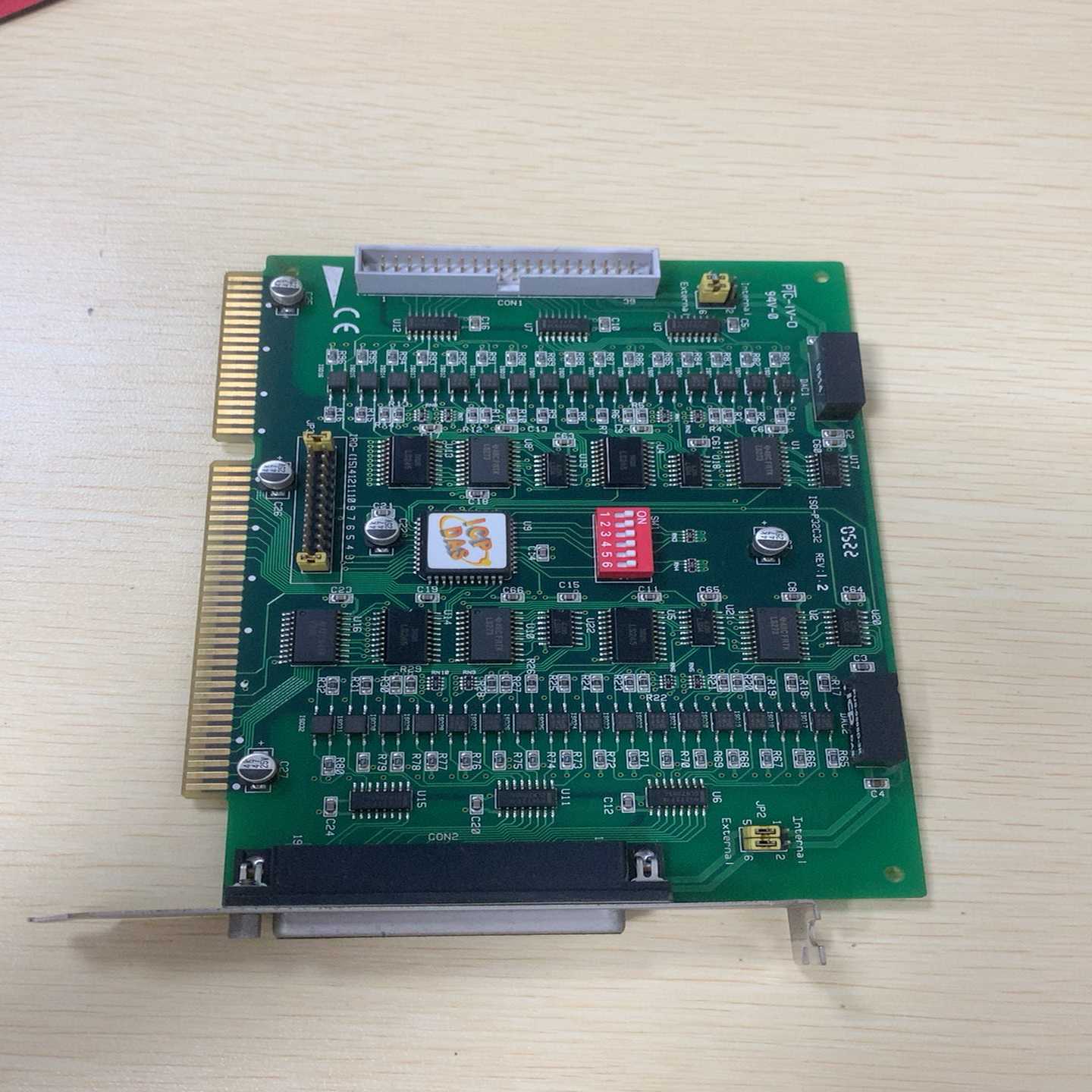 二手台湾泓格数据采集卡ISO-P32C32功能包好，标价直--议价商品