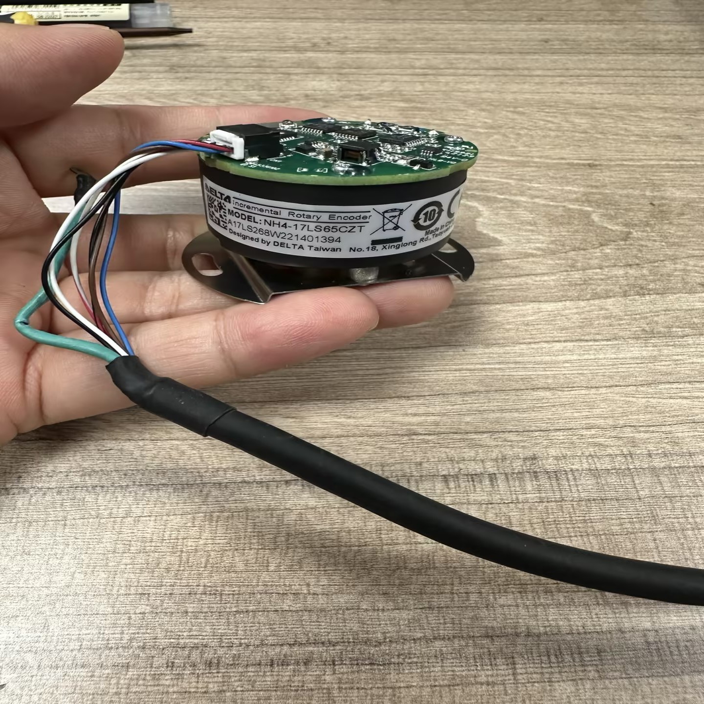 【请询价】台达编码器NH4-17LS65CZT原装全新实物拍摄功