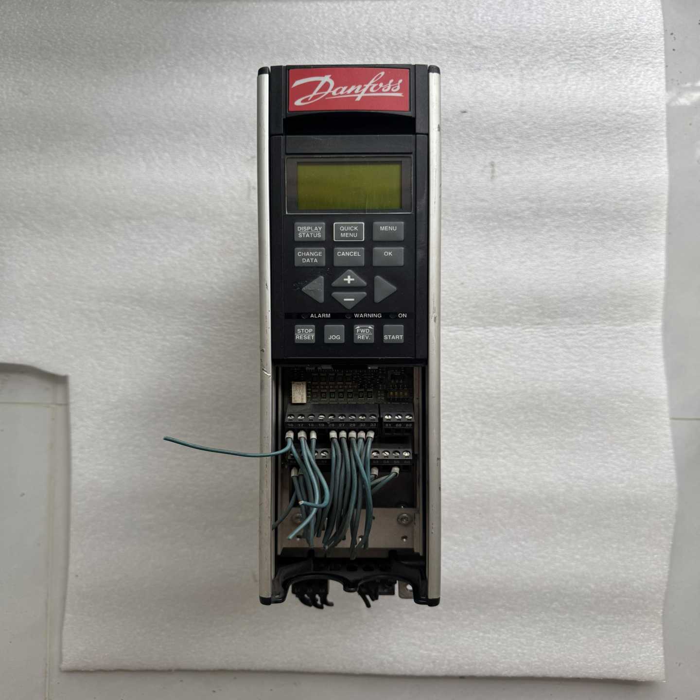 丹佛斯变频器VLT5005PT5B20STR3D0F00A0--议价商品