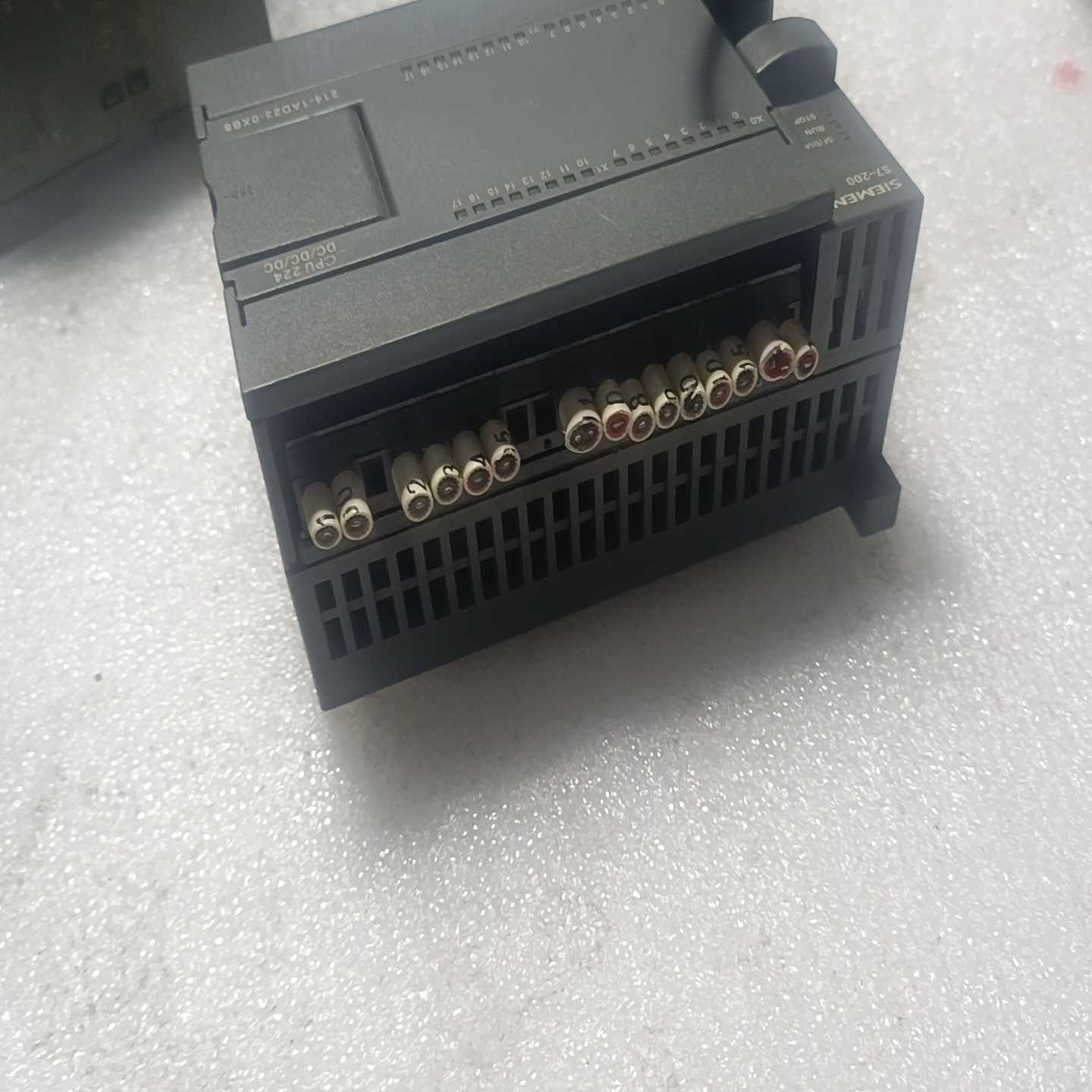 ABB变频器ACS530-01-046A-4 ，，实~询价
