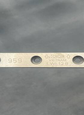 IKO导轨LWL12B，滑块2个导轨一根长度约58厘米询价