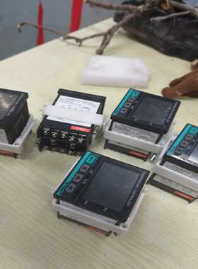 TOKY温控器TP4-MC10-YCB有5个，成色好，询价